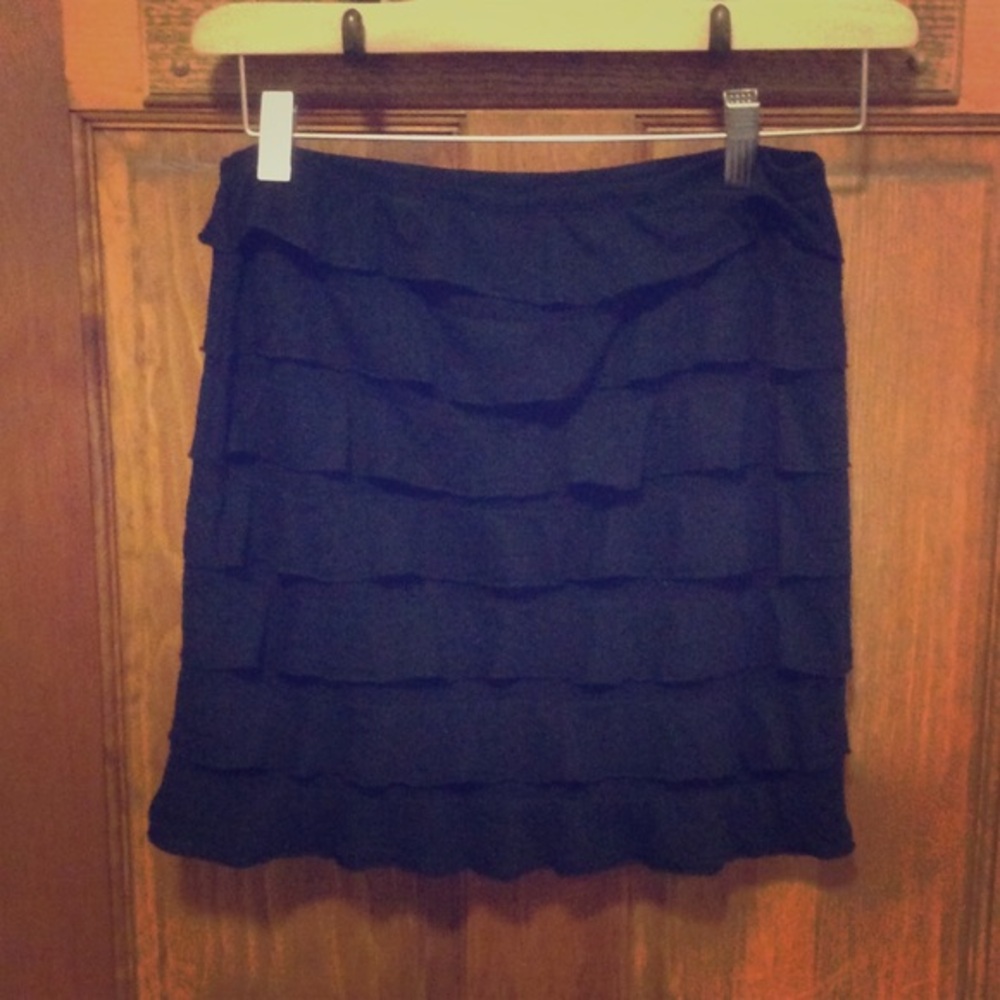 XS Ruffled Pencil Skirt
